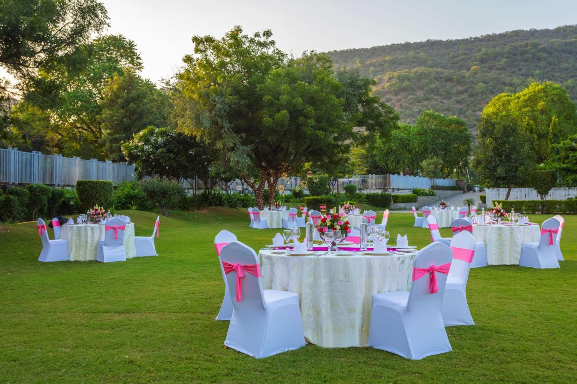Doubletree By Hilton Jaipur Amer Kültér fotó